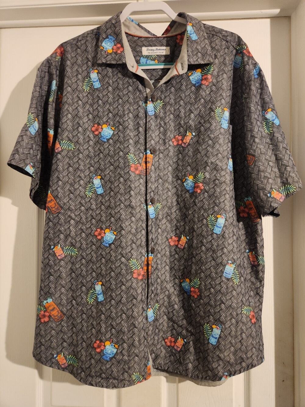 Tommy Bahama Shirt Mens XL Button Up Short Sleeve Hawaiian